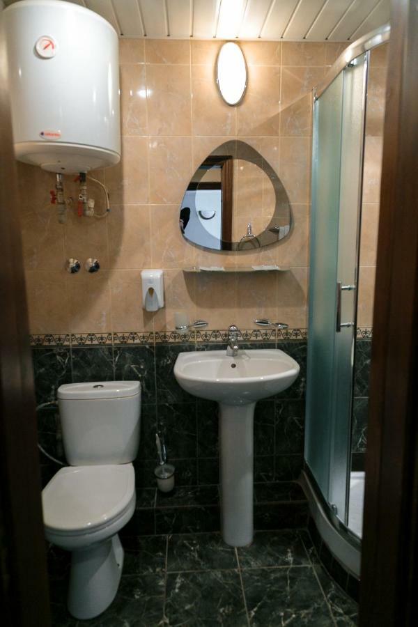 Tourist Hotel Kharkiv Extérieur photo