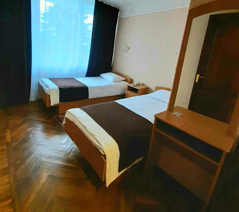 Tourist Hotel Kharkiv Extérieur photo