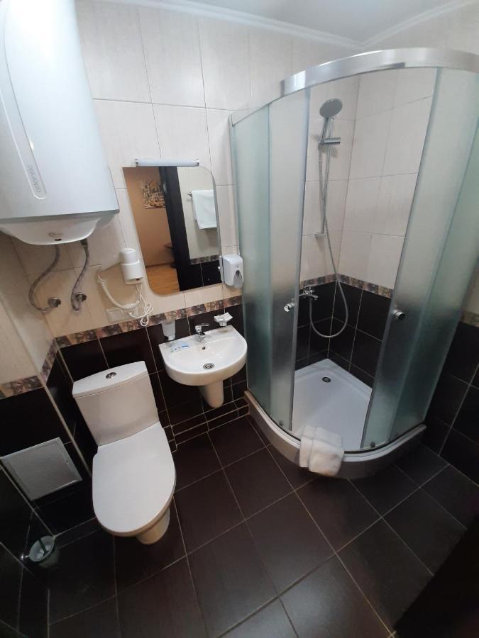 Tourist Hotel Kharkiv Extérieur photo
