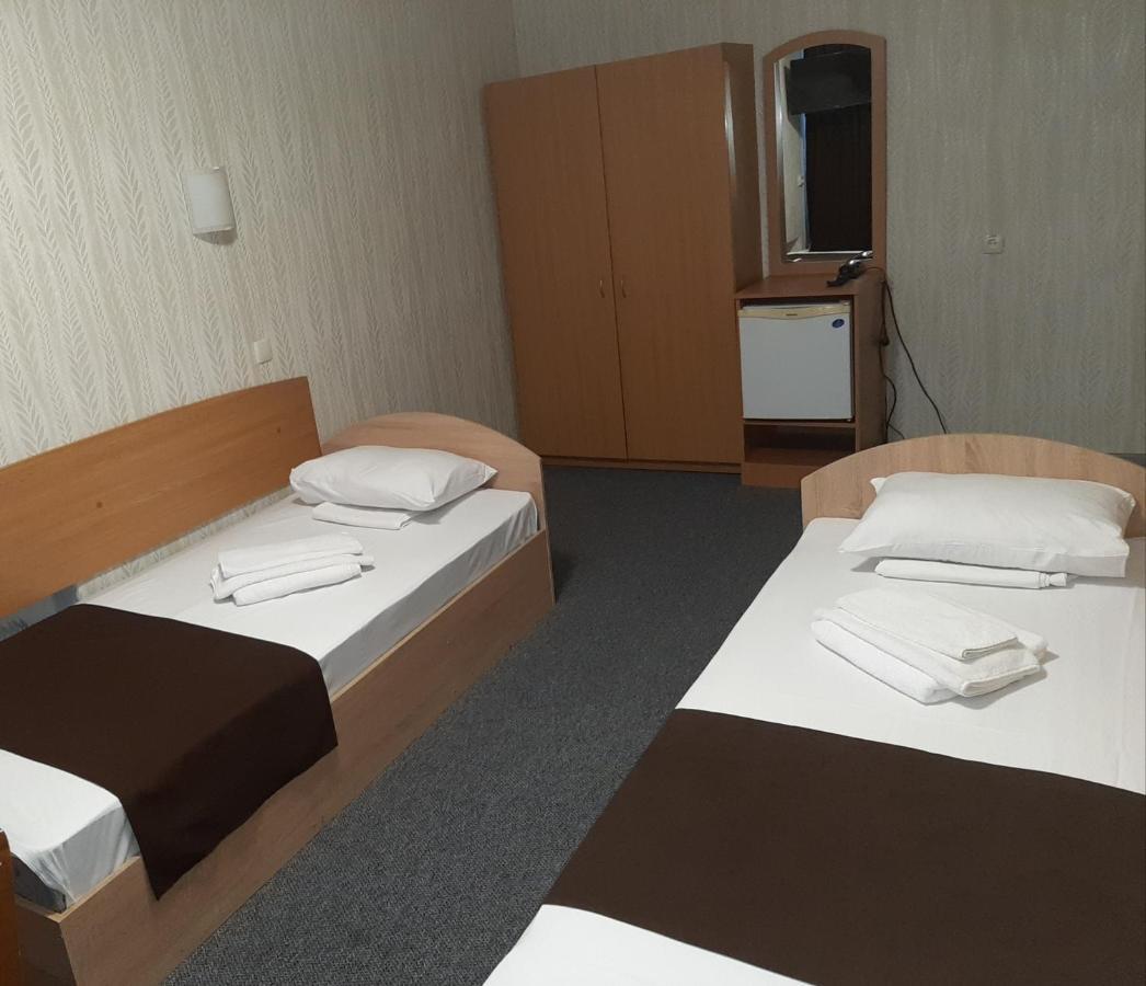 Tourist Hotel Kharkiv Extérieur photo